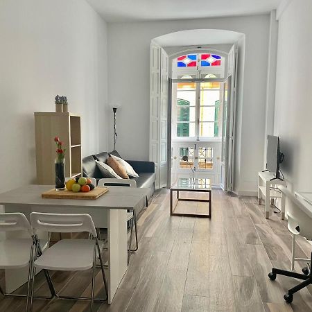 Cool Home Malaga City Center מראה חיצוני תמונה